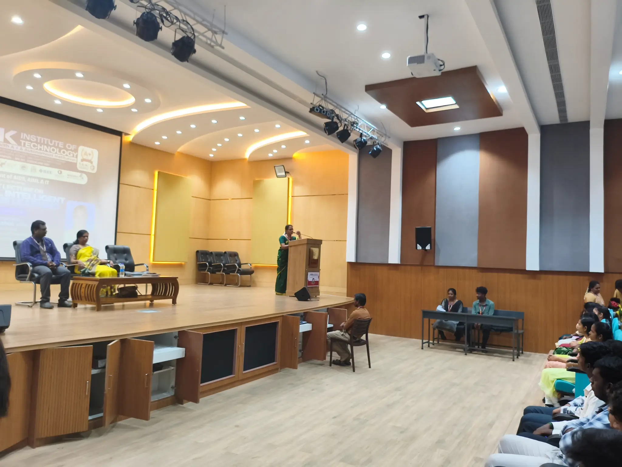 AI & ML Expert Lecture